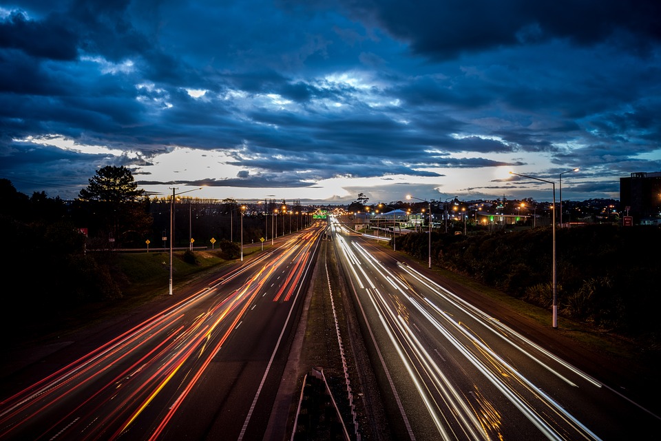 Consejos para circular de forma más segura en autovías y autopistas